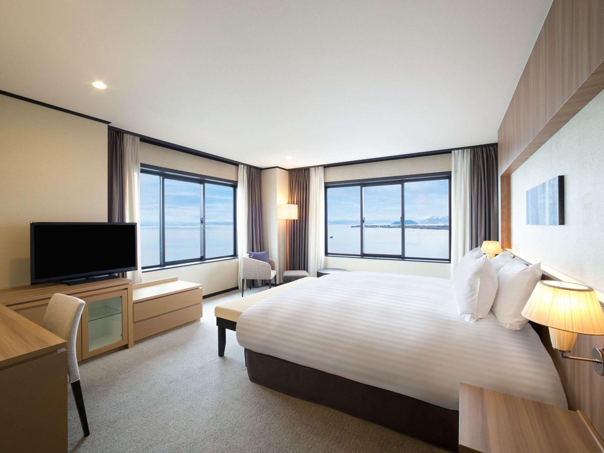 Grand Mercure Lake Biwa Resort & Spa Nagahama  Exteriör bild